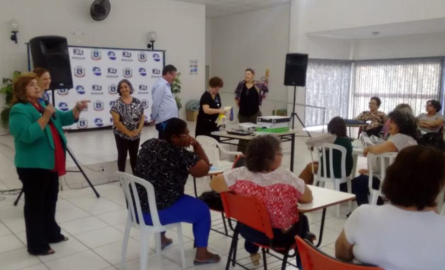 Marialva recebe curso básico de smartphone