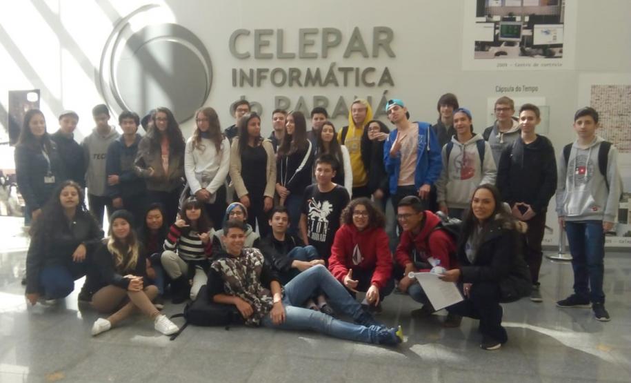 Celepar recebe visitas técnicas de alunos do TECPUC