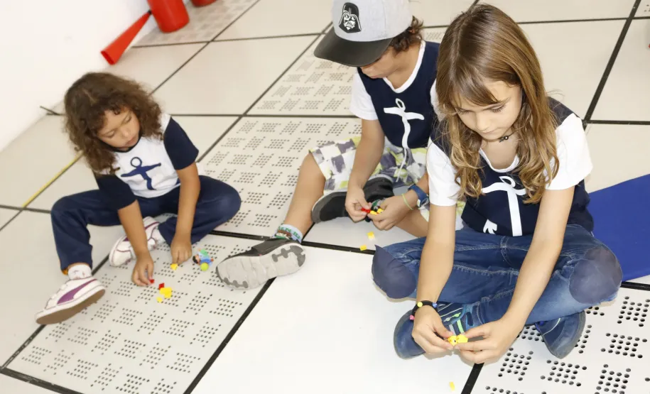 Celepar abre suas portas para as crianças o projeto social Formação Endurance