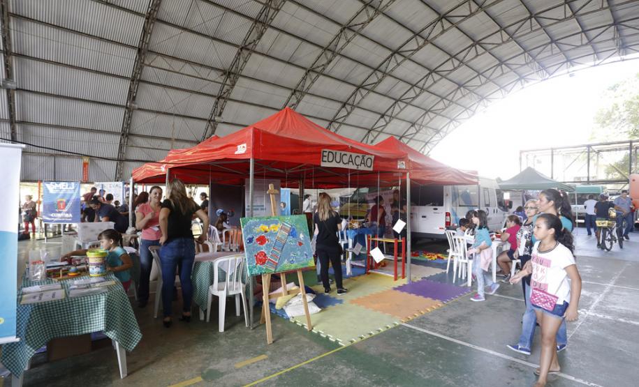 Primeiro Mutirão da Cidadania de 2018 começou nesta quinta-feira (01) em Santa Felicidade e segue até o sábado (03). A iniciativa do Governo do Estado e da Prefeitura de Curitiba oferece cerca de 200 serviços gratuitos à população.Curitiba, 01-02-18.