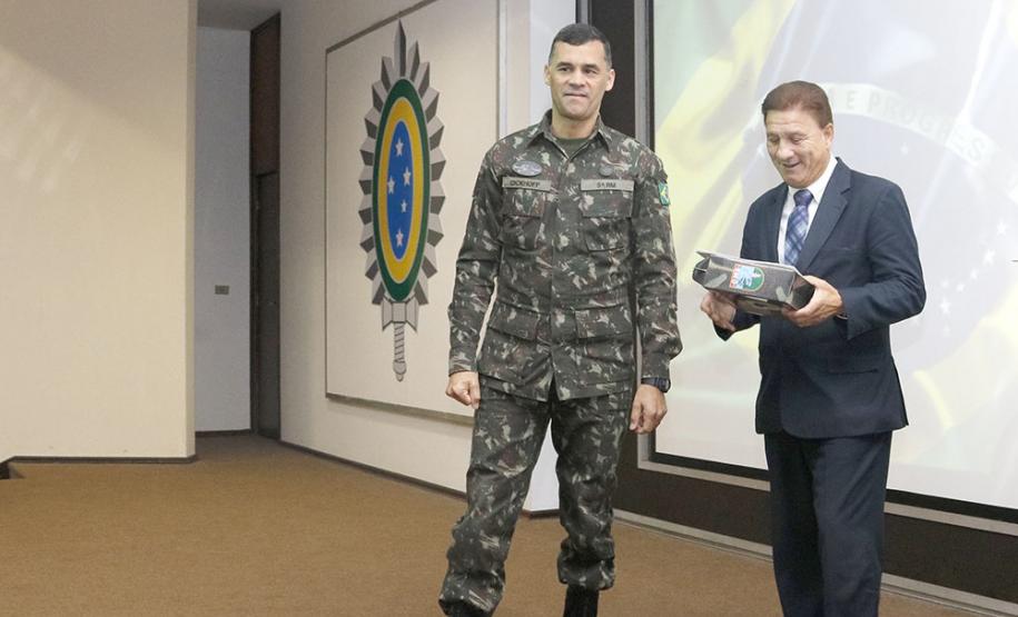 Coronel Roberth Alexandre Eickhoff e Jacson Carvalho Leite