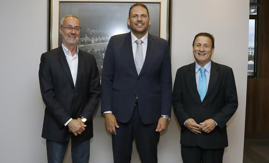 Celepar, Detran e OAB Paraná lançam serviço online