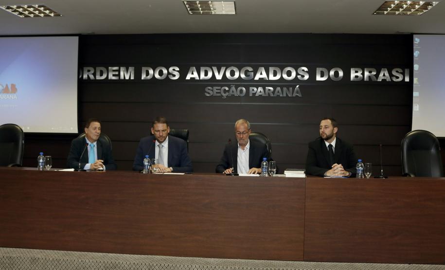 Celepar, Detran e OAB Paraná lançam serviço online