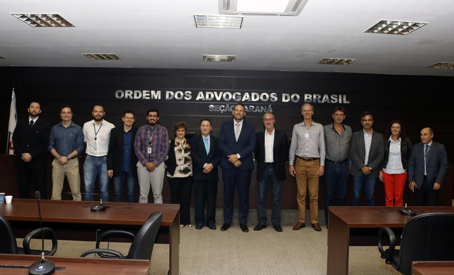 Celepar, Detran e OAB Paraná lançam serviço online