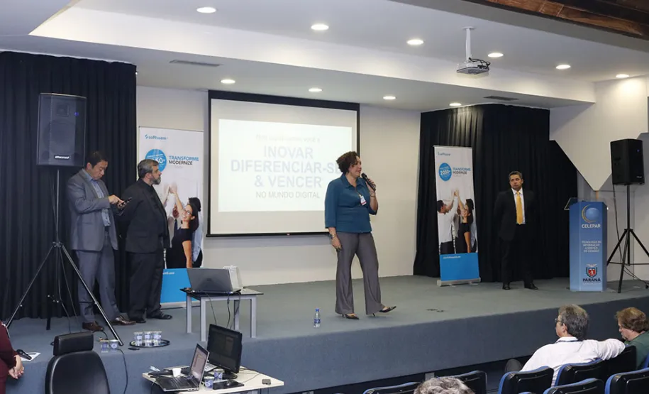 Programa Em Dia com a Tecnologia da Celepar aborda a transformação digital no setor público