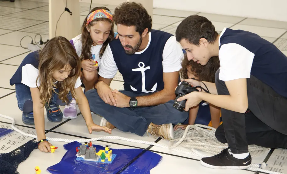 Celepar abre suas portas para as crianças o projeto social Formação Endurance