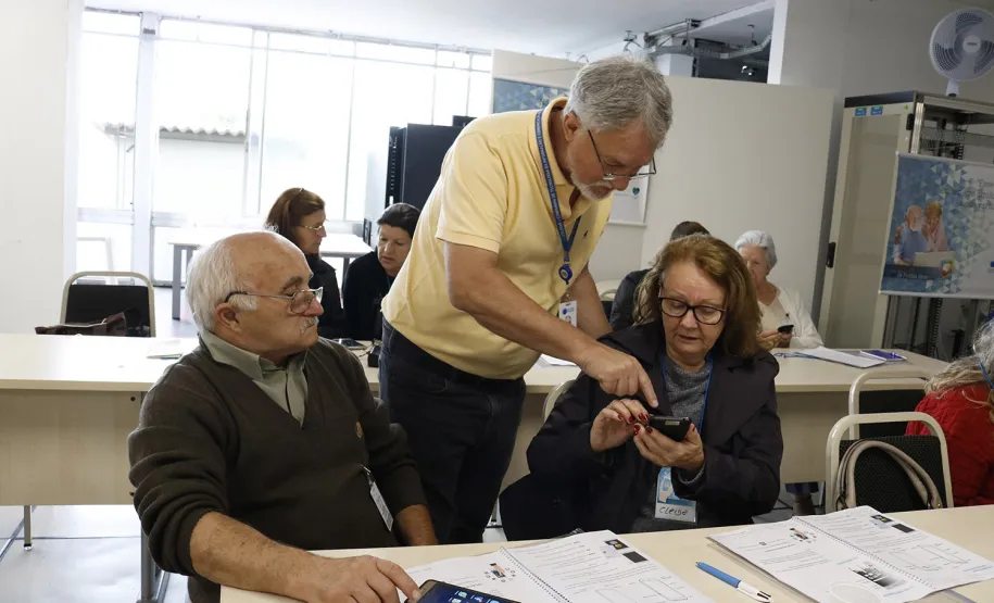 Curso de Smartphone da Celepar forma nova turma