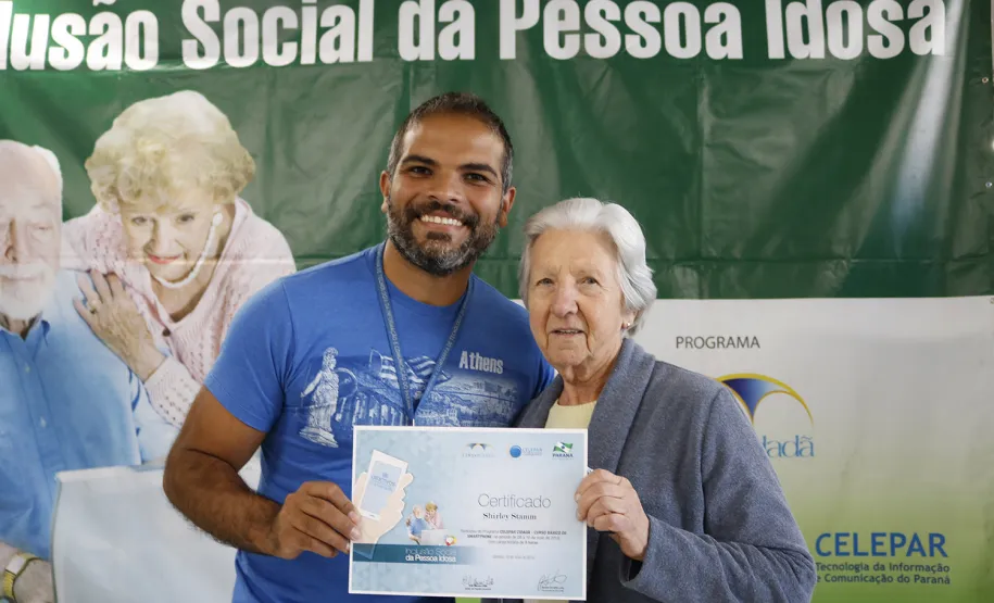 Curso de Smartphone da Celepar forma nova turma