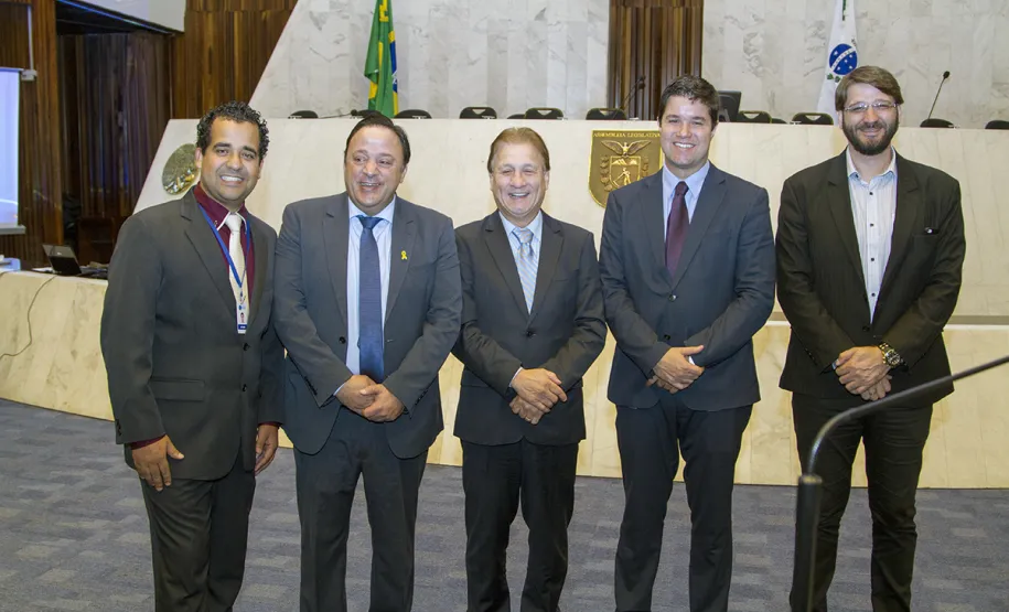 Uso responsável da internet por crianças e adolescentes é tema de audiência pública na Assembleia