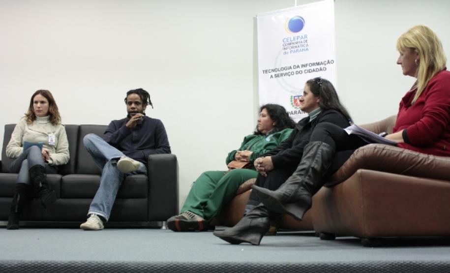 Tião Santos fala sobre a importância da reciclagem de lixo na painel "Lixo e responsabilidade socioambiental"