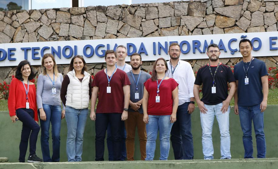 Implantação de robô na Junta Comercial traz agilidade no atendimento ao cidadão