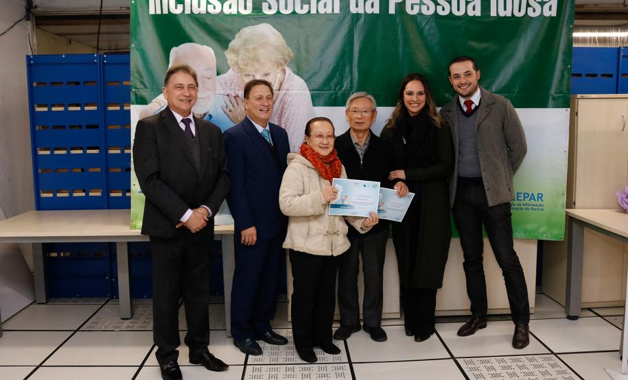 Mais uma turma com alunos da terceira idade foi formada pela Celepar. Ao todo, 58 pessoas com idade acima de 60 anos participaram do Curso Básico de Smartphone que a companhia oferta gratuitamente.