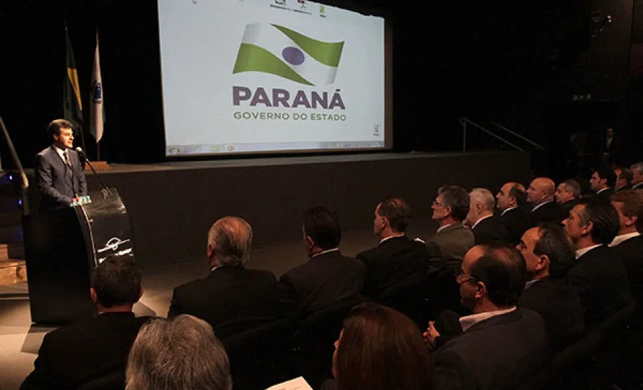 Governador Beto Richa na reunião com todo o secretariado estadual Governador Beto Richa na reunião com todo o secretariado estadual, dirigentes de autarquias e chefes de gabinetes, no Museu Oscar Niemeyer.