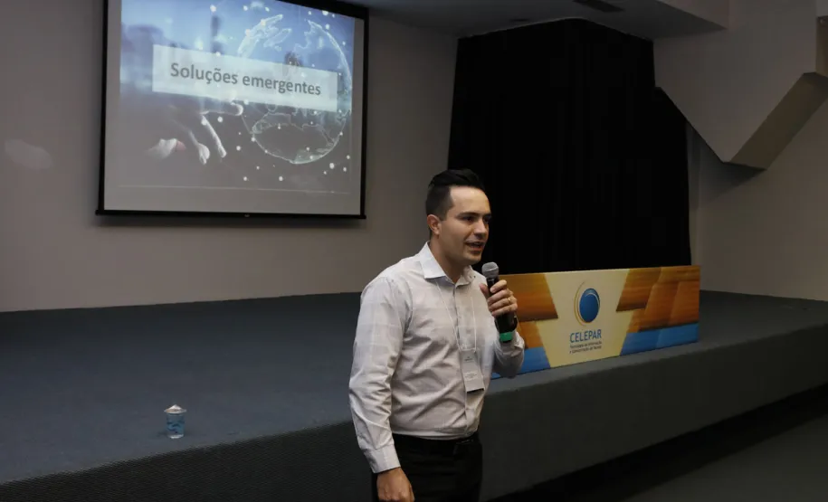 Celepar recebe palestra sobre inovações tecnológicas