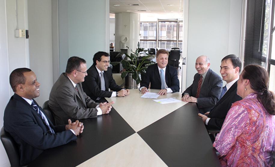 Celepar formaliza apoio ao “Movimento Paraná Sem Corrupção”