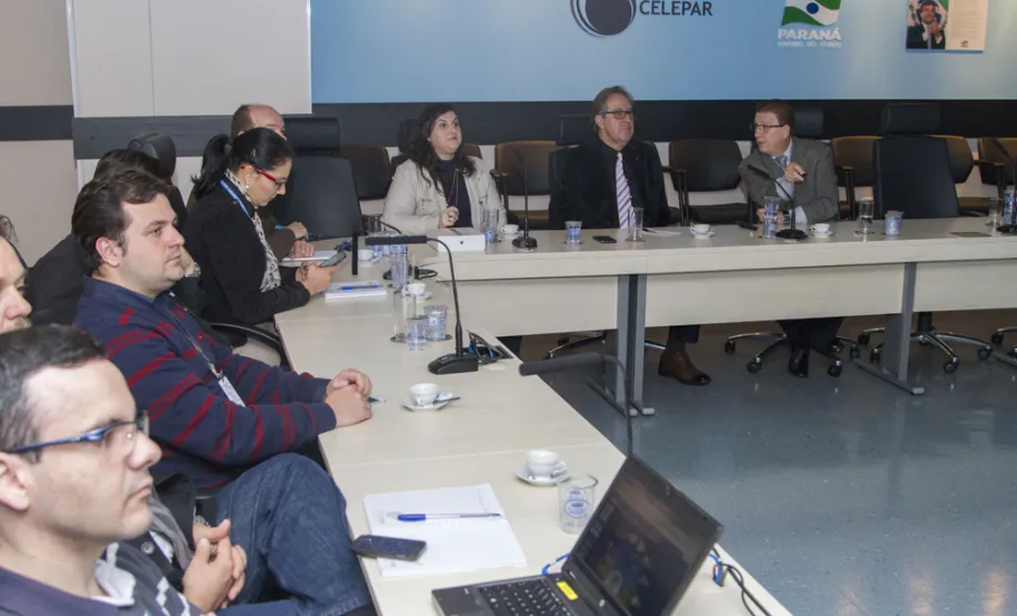 Secretário do Meio Ambiente conhece soluções de inteligência desenvolvidas pela Celepar