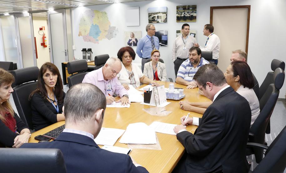 Diretoria da Celepar e Sindicato formalizam assinatura do Acordo Coletivo de Trabalho