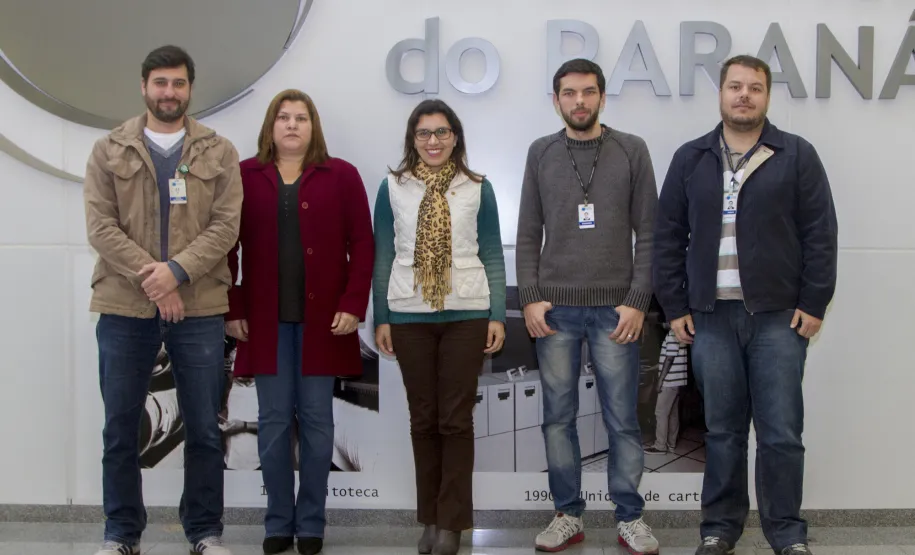 Cidadãos de Curitiba e Cascavel agora podem obter segunda via da carteira de identidade pela internet Equipe responsável pelo desenvolvimento da solução: João Alfredo Knopik Junior, Dulci Leia Ribeiro, Joice Gomes, Evandro Kondrat e Luis Alberto Paiva