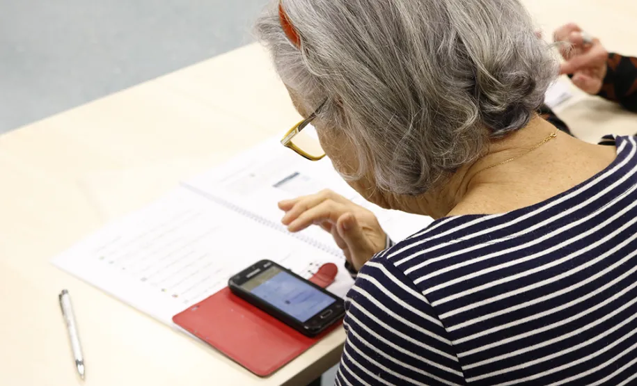 Curso Básico de Smartphone ministrado pela Celepar supera a marca de 900 participantes