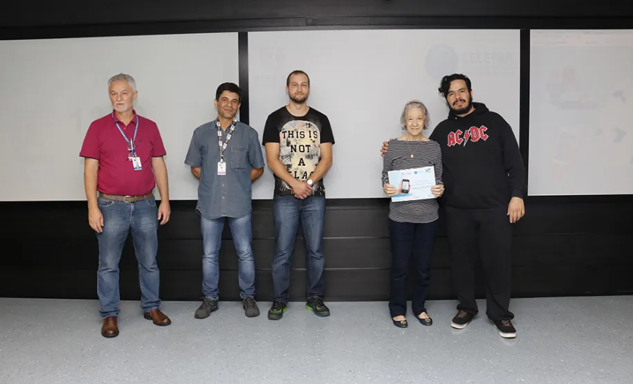 Curso Básico de Smartphone ministrado pela Celepar supera a marca de 900 participantes