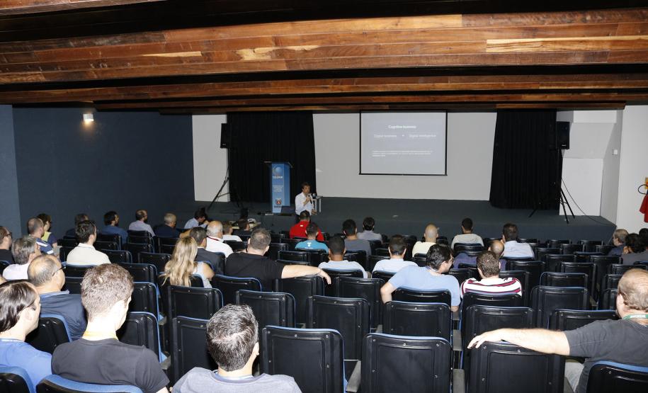 Sistemas Cognitivos e Deep Learning foram temas de palestra realizada na Celepar x