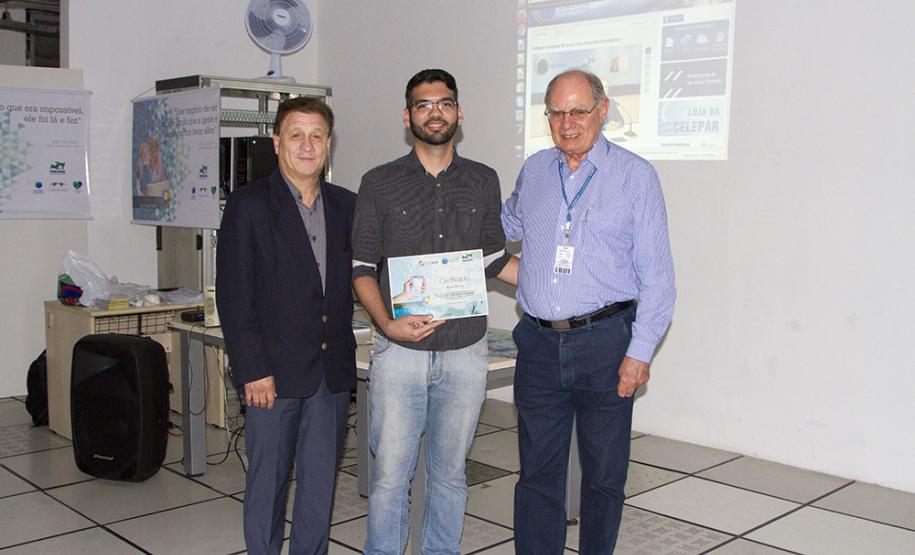 Curso de Acesso à Internet e Redes Sociais fez parte da programação de 52 anos da Celepar