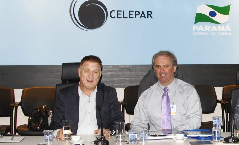 Futuros gestores de Pontal do Paraná participam de reunião na Celepar