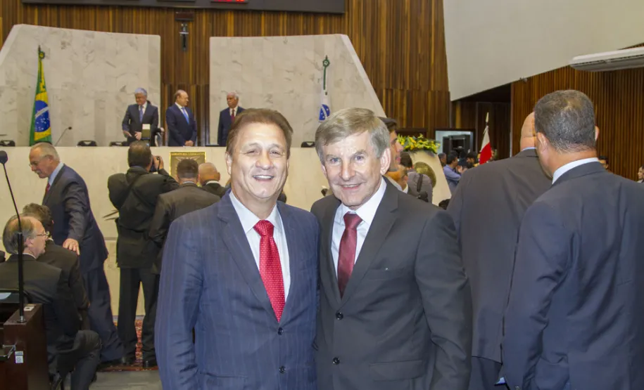 Nova Mesa Executiva é empossada na Assembleia Legislativa do Paraná