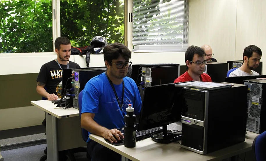 Empregados da Celepar recebem certificação internacional em treinamento