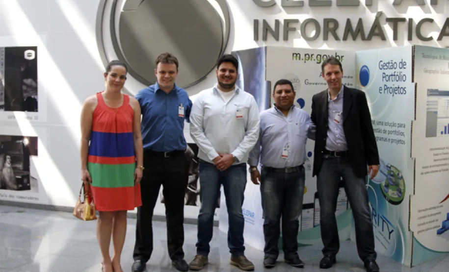 Alunos da UP visitam a Celepar