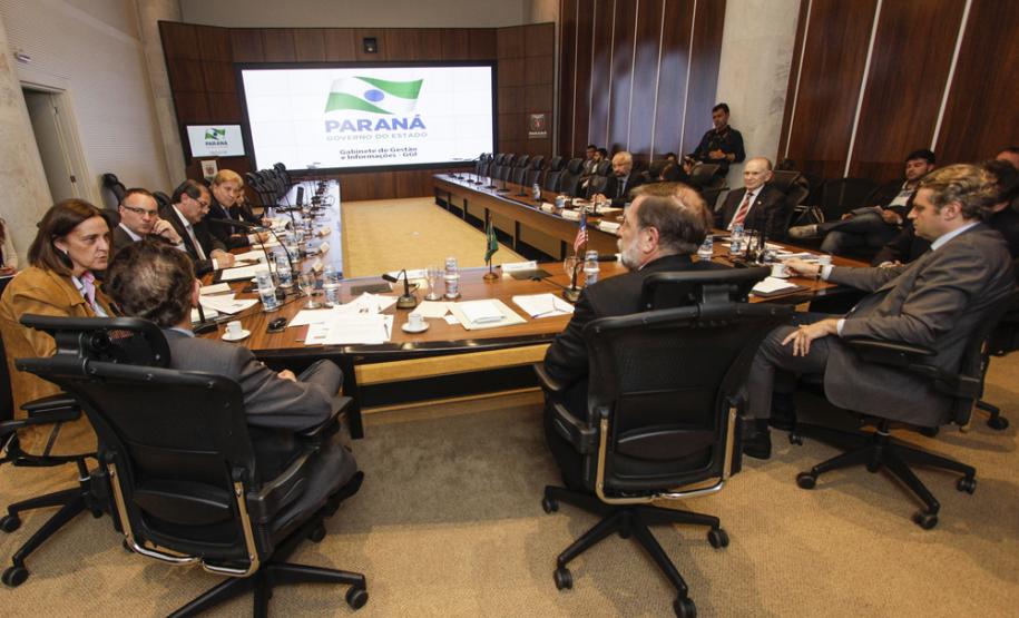 Paraná vai ampliar parceria com Universidade de Chicago Reunião de avaliação da parceria firmada entre o Estado do Paraná e a Universidade de Chicago