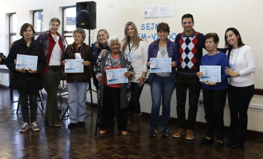 Curso Básico de Smartphone promove inclusão de mais 73 idosos no mundo digital