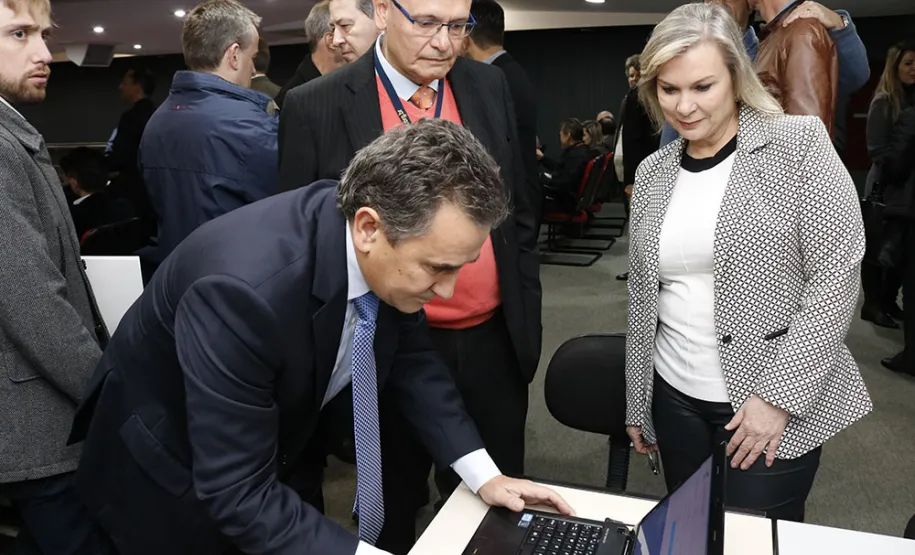 Paraná já tem plataforma de Governo Digital para facilitar a vida do cidadão