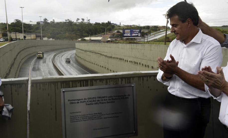 Governador Beto Richa inaugura 12 quilômetros da duplicação da PR-445. Londrina, 10/12/2014. Foto: Ricardo Almeida/ANPr