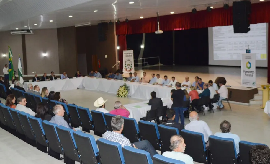 Celepar apresenta soluções tecnológicas aos prefeitos do Vale do Ivaí