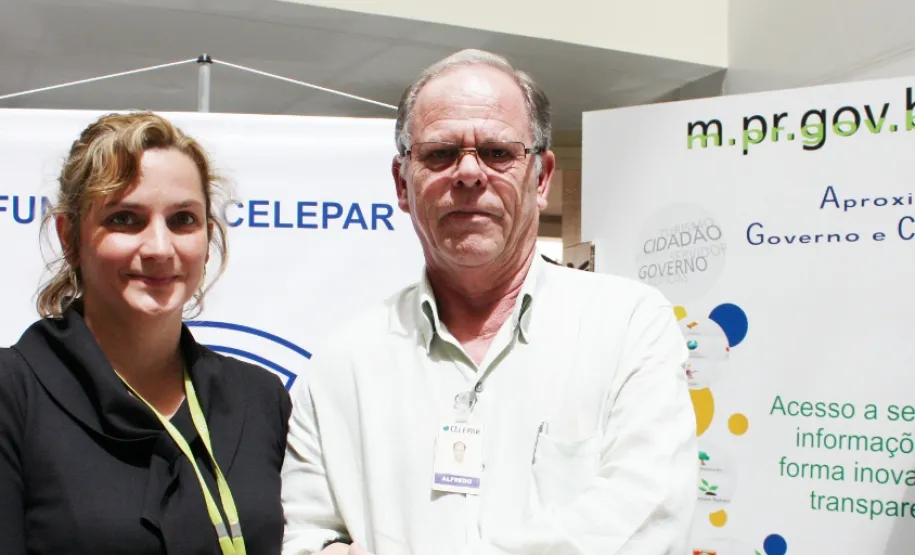 Os aniversariantes, Christianne e Alfredo (a partir da esq.)