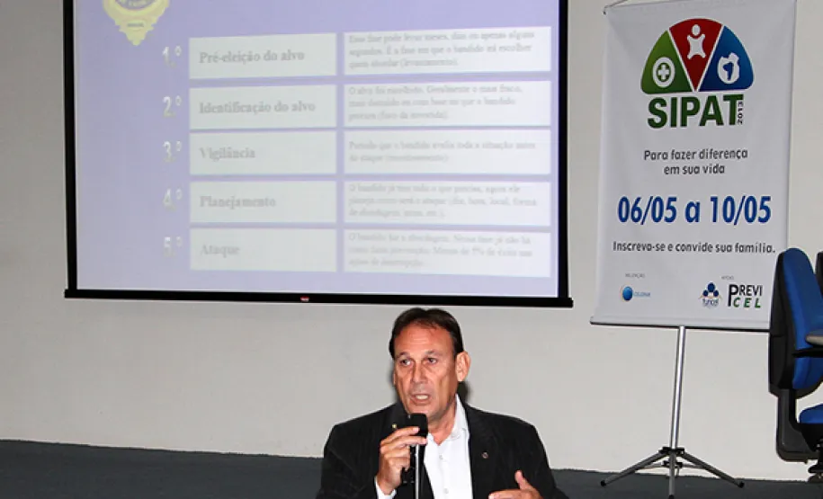 Violência urbana - dicas para sua proteção e de sua família
Palestrante: Cel. Itamar dos Santos, Celepar
