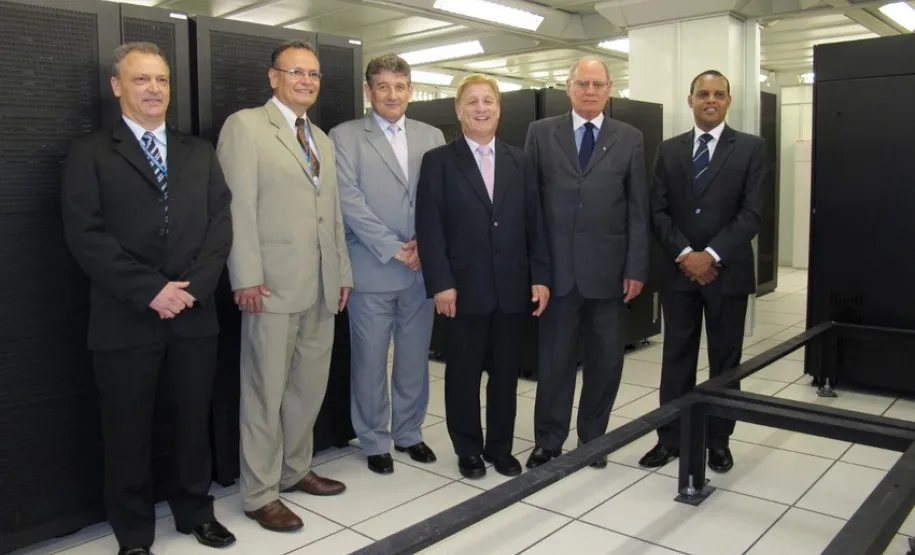 Diretor de Infraestrutura e Operações - Luiz Fernando Ballin Ortolani . Diretor de Tecnologia da Informação e Comunicação - Danilo Scalet. Diretor de Desenvolvimento de Soluções Corporativas – José Juracy Macedo. Presidente – Jacson Carvalho Leite.
Diretor Administrativo-Financeiro – Lucio Alberto Hansel. Diretor Jurídico – Luiz Carlos Nunes