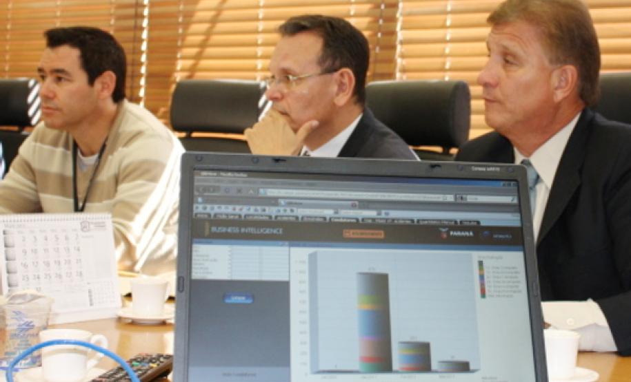 Celepar unifica sistema de controle acadêmico da Unespar A Companhia de Informática do Paraná (Celepar) e a Universidade Estadual do Paraná (Unespar) assinaram contrato para a implantação do sistema de controle acadêmico