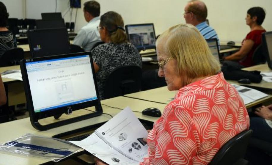 Mutirão da Cidadania em Chopinzinho começa com a diplomação de 24 alunos do Curso de Inclusão Social da pessoa Idosa