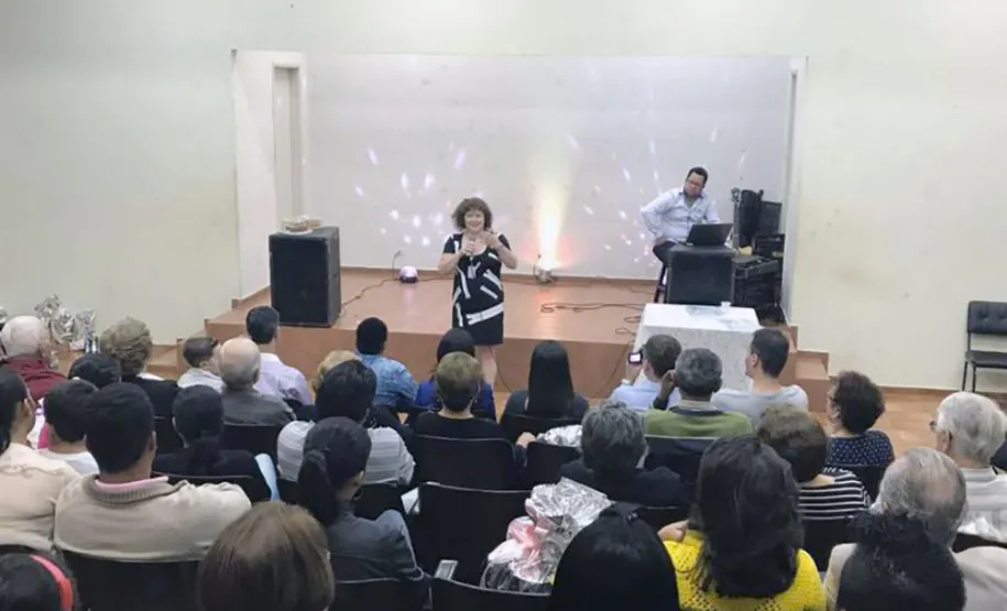 Prefeitura de Terra Rica e Celepar entregam certificados do Curso de Internet e Redes Sociais