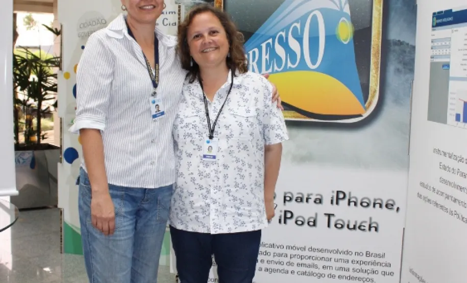 As aniversariantes, Vera e Gisele (a partir da esq.)