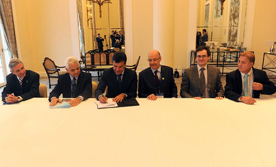 Presidente da Microsoft Brasil, Michel Levy, Presidente da Microsoft LAtino Americana, Hernan Rincon, Secretário de Ciência e Tecnologia, Alipio Leal, Diretor-Presidente da Tecpar, Júlio Felix, Presidente da Celepar, Jacson Carvalho Leite e demais autoridades.Rio de Janeiro