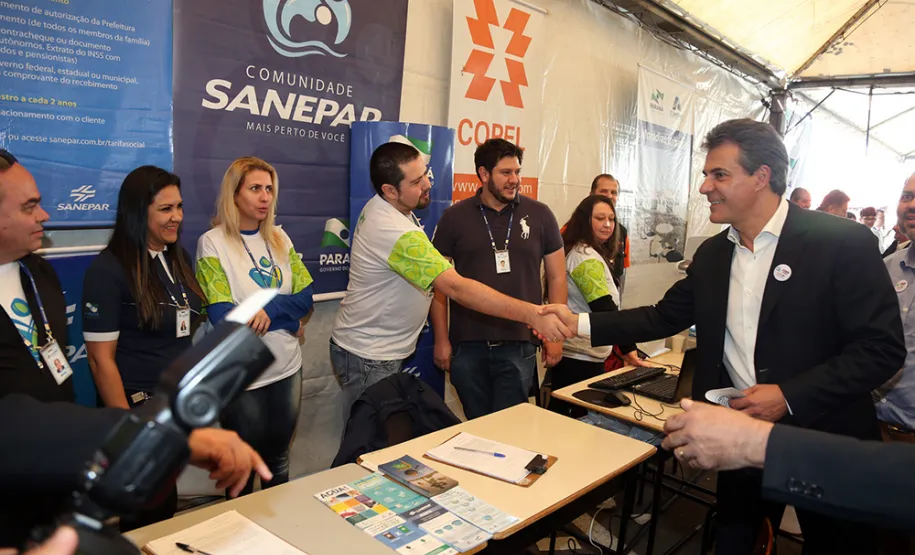 Governador Beto Richa visita a UPS-Cidadania em São José dos Pinhais, no 17º Batalhão de Polícia Militar (17º BPM).São José dos Pinhais, 28/07/2017.Foto: Orlando Kissner/ANPr