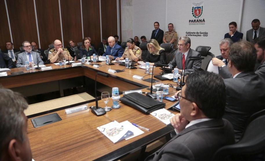 Cida anuncia chefe da Casa Civil e secretário da Infraestrutura