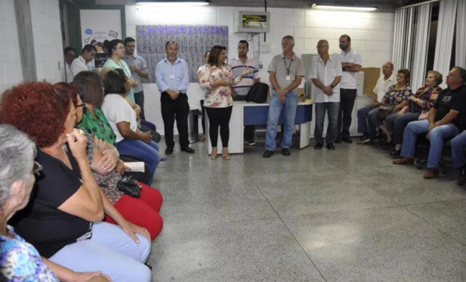 Pinhais incentiva inclusão digital de idosos