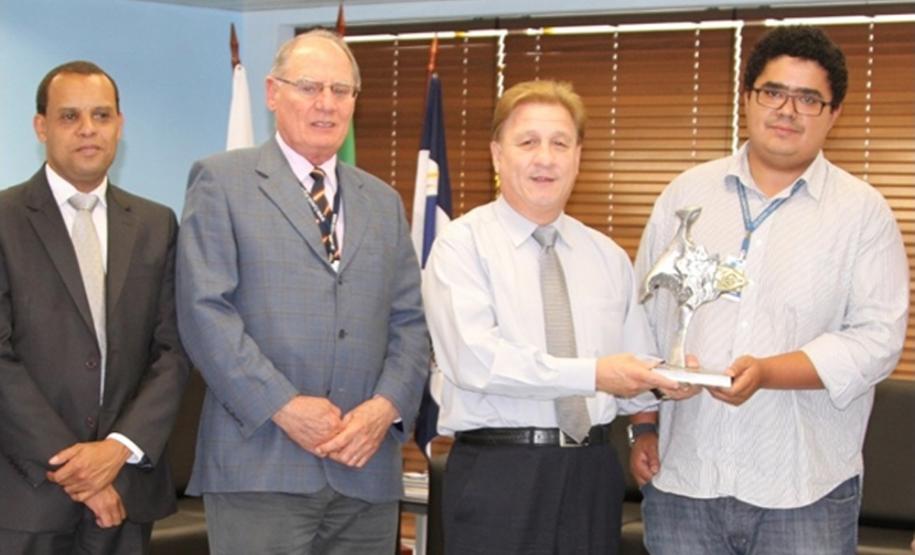 Empregados da Celepar inovam na fiscalização e gestão de contrato de limpeza e conservação