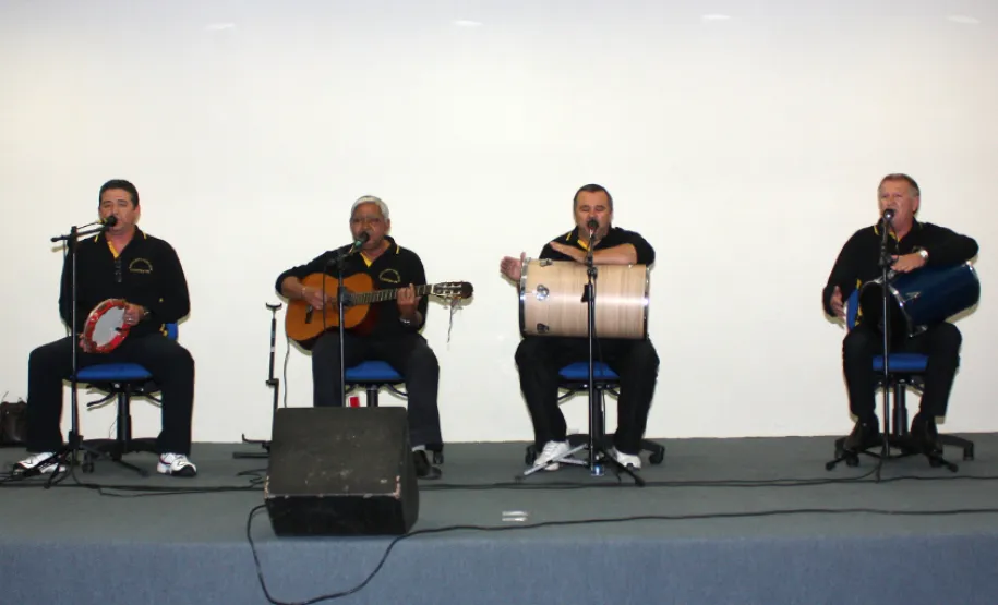 Apresentação da Banda Bandalheira