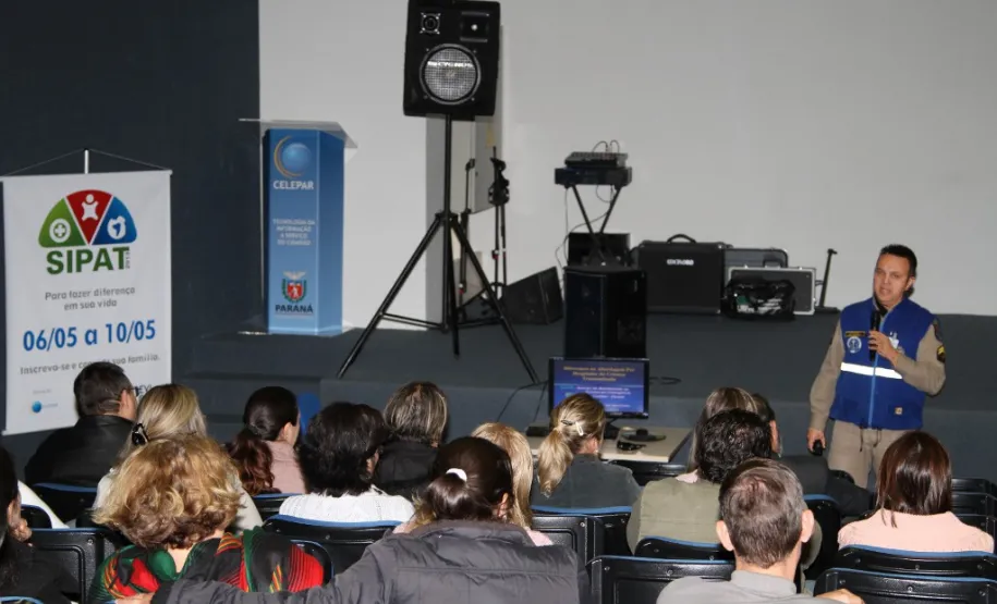 Palestra "Primeiros socorros para crianças e idosos", com o cabo Wellyngton