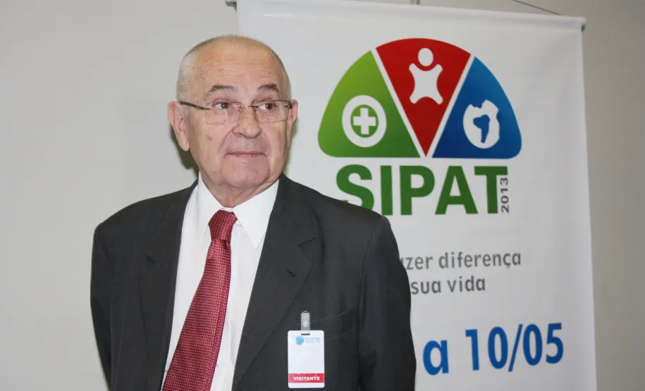 Palestra Magna, com o palestrante Bernt Entschev